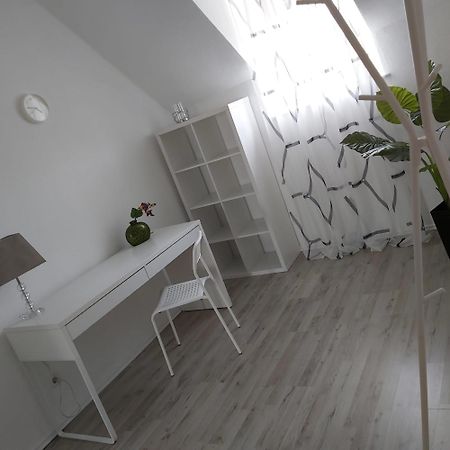 Megena Apartman Mayen Kültér fotó